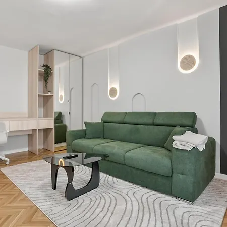 Modern Luxury & Close To Old Town
