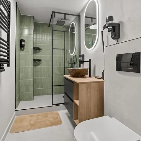 Διαμέρισμα Modern Luxury & Close To Old Town
