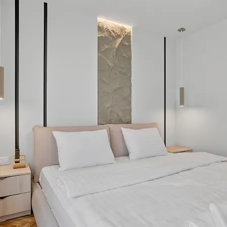 Διαμέρισμα Modern Luxury & Close To Old Town